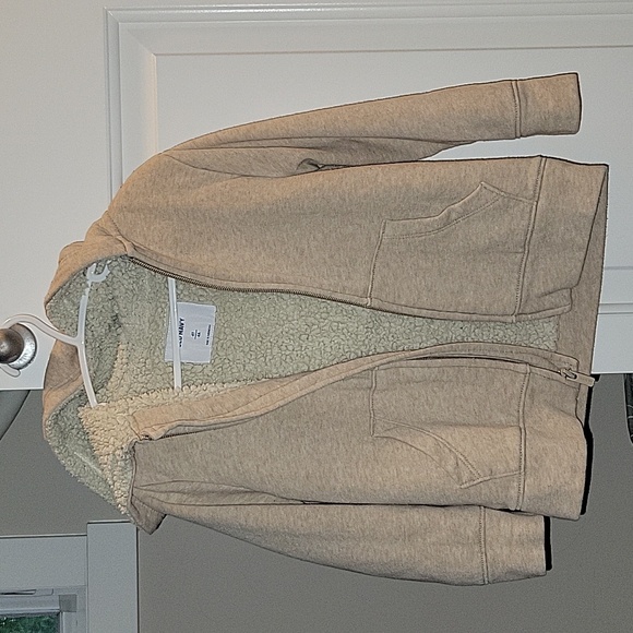 2 full zipper sweaters - Picture 2 of 5